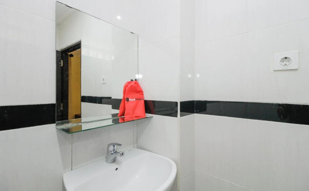 RedDoorz near Taman Samarendah Samarinda