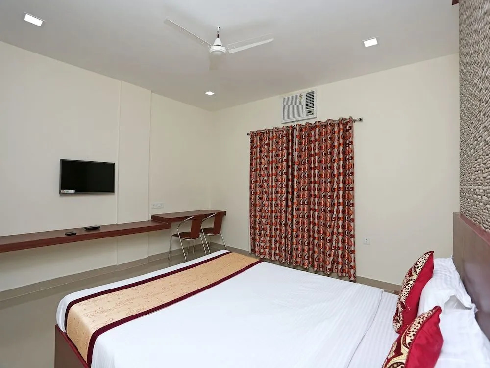 OYO 10271 Hotel Guest INN