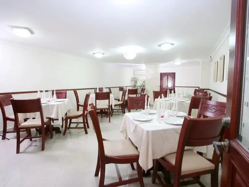 Hotel Intersuites