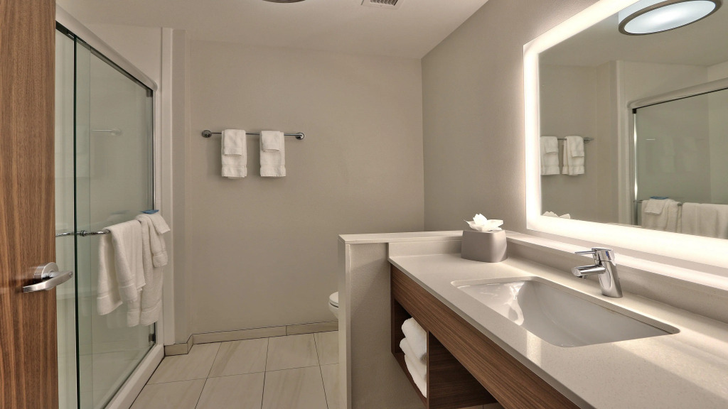 Holiday Inn Express & Suites Broomfield by IHG