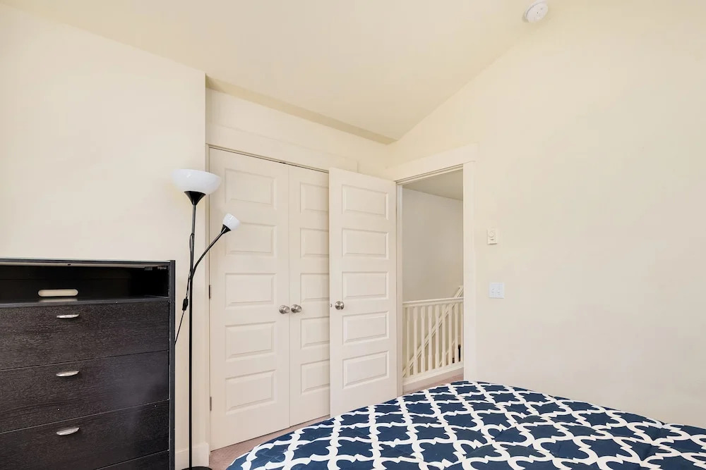 Seattle Vacation Home: The Parsonage