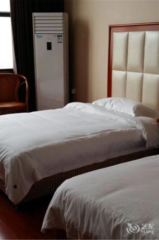 Gme Anqing City Qianshan County Fortune Plaza Hote