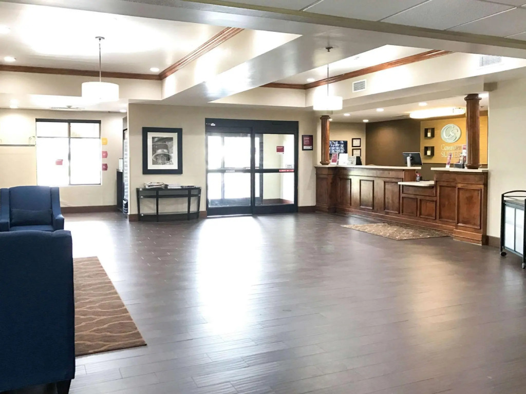 Comfort Suites Johnson City near University