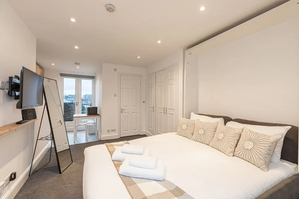 Altido Modern Studio Flat W/ Balcony On The King’S Road