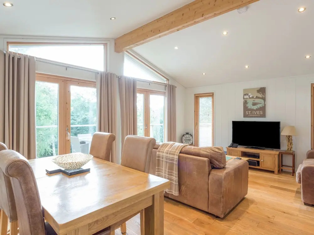 5 Lake View, Looe