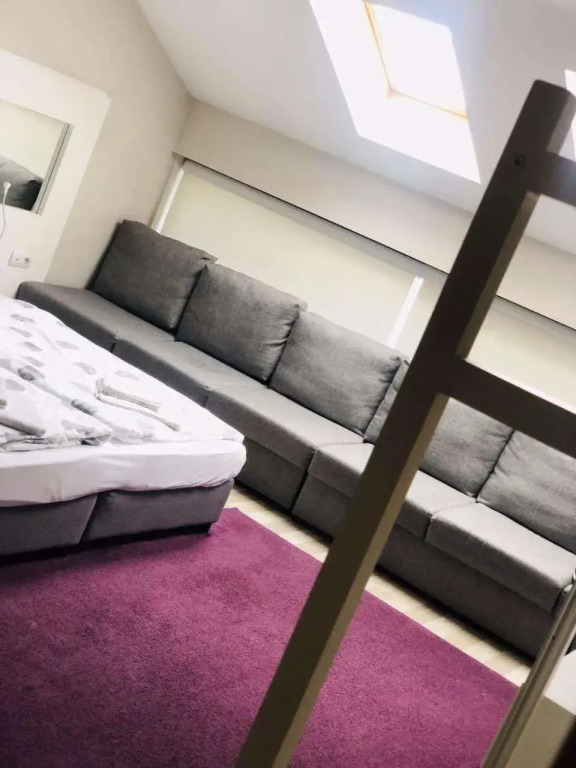 Executive Rooms and Suites Play