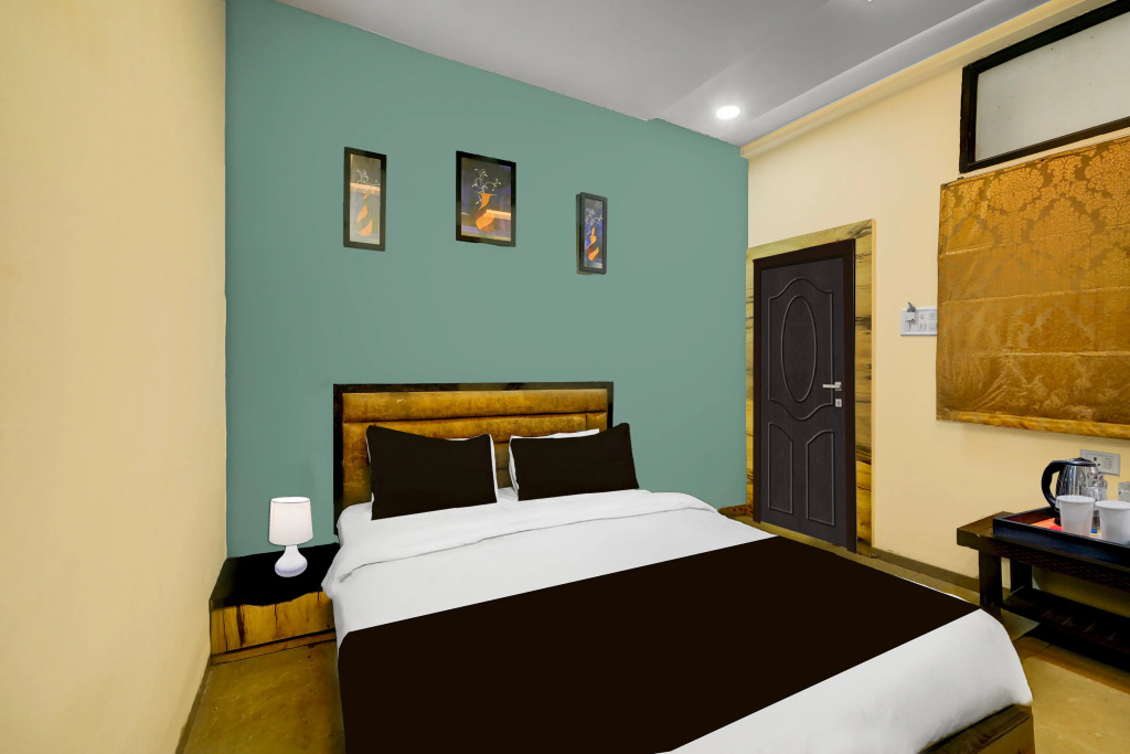 Super Collection O ISKCON Radha Govind Formerly Hotel Shivom