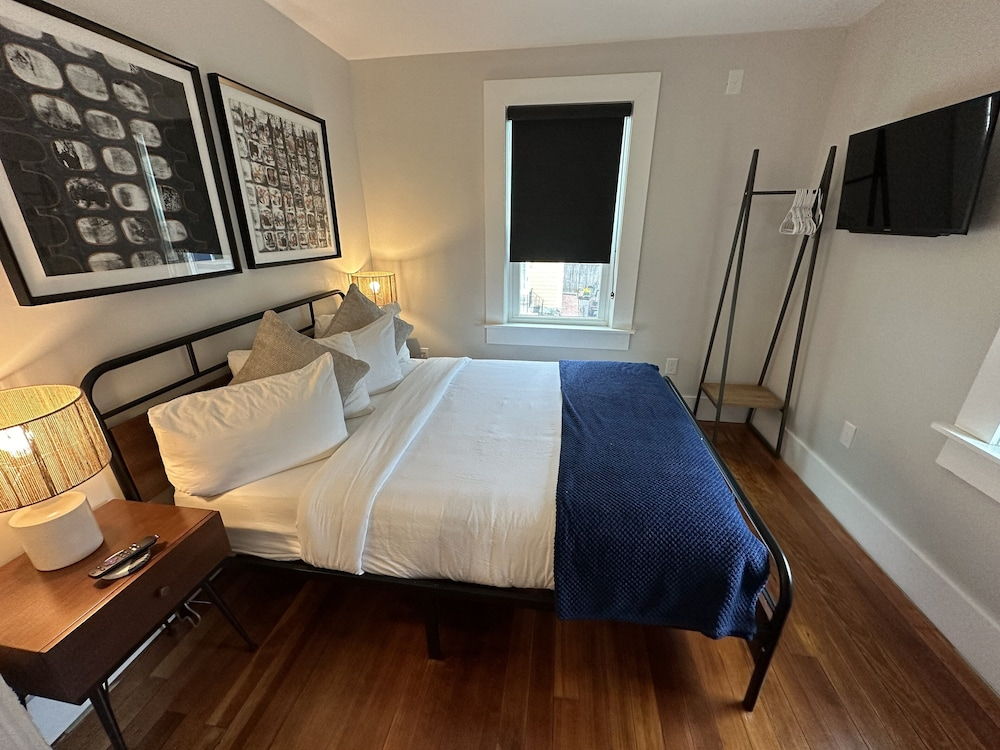 Entire Modern 7 Unit 7 Bath Boutique Inn 7 Bedroom Home