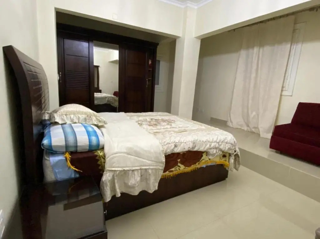 FAMILY ONLY luxury apartment