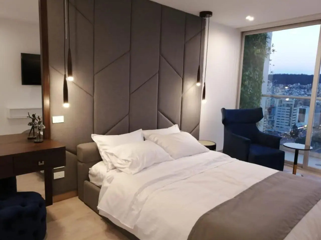 Suite Apartameto 1606 Espectacular Vista La Carolina, piso 16 ONE - Quito