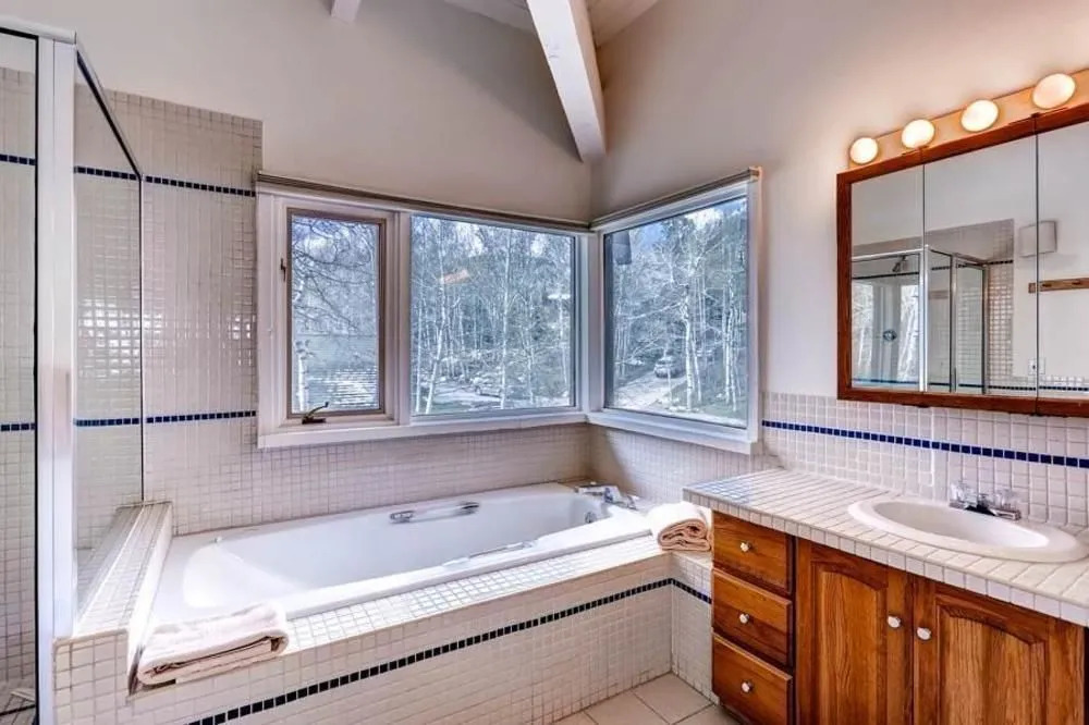 244 Eastwood Residence East End Aspen Home by McCartney