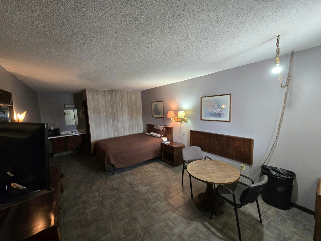 OYO Sandman Inn