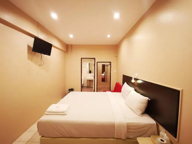 OYO 128 Kkinn South Pattaya Hotel