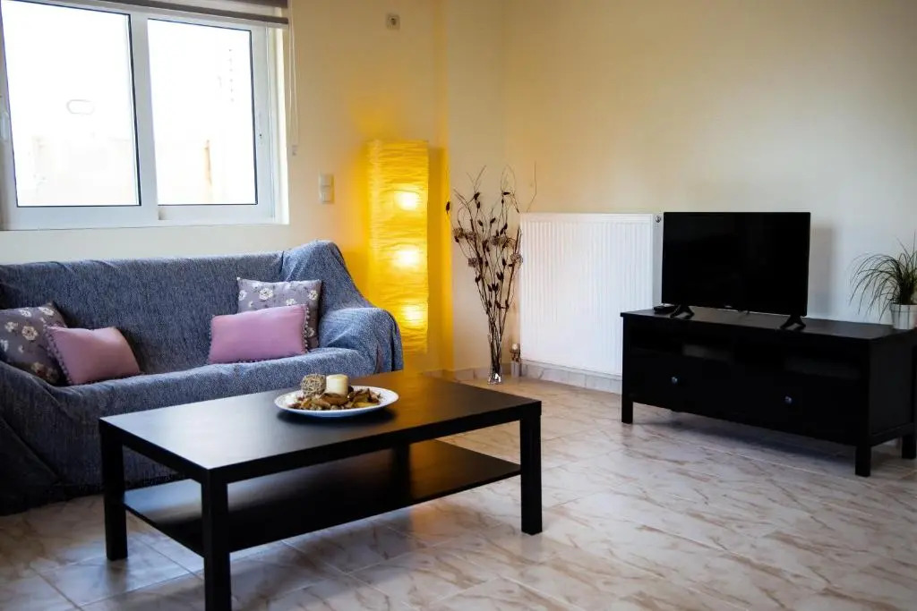 Relaxing family house with garden in Avra, Rafina