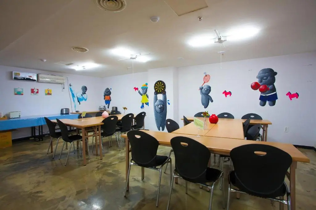 Jeju R Hotel & Guesthouse