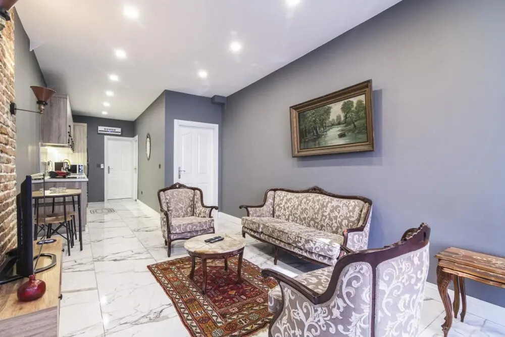 Amazing Flat Near Kennedy Avenue in Fatih