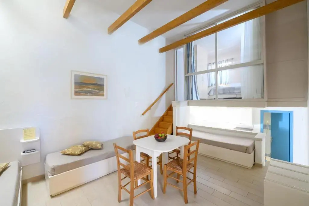 Captains House Hotel Suites & Apartments