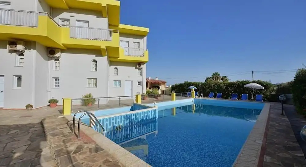 Kamaria Apartments