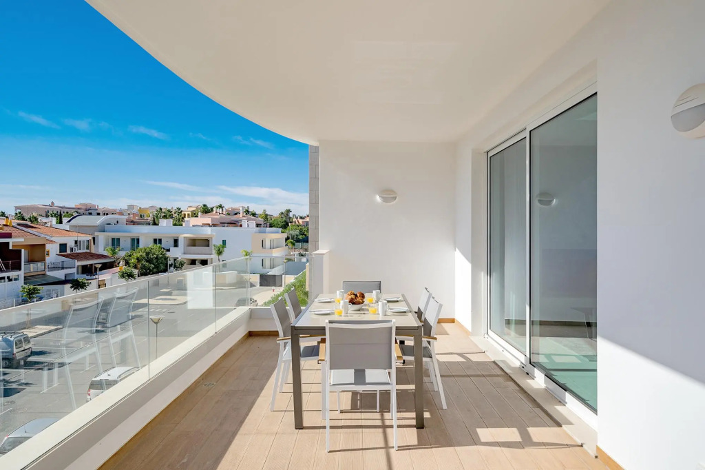 Elegant Lagos Apartment by Ideal Homes