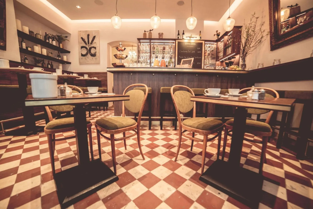 Chin-Chin Hotel ehemals Bohemian Hotel