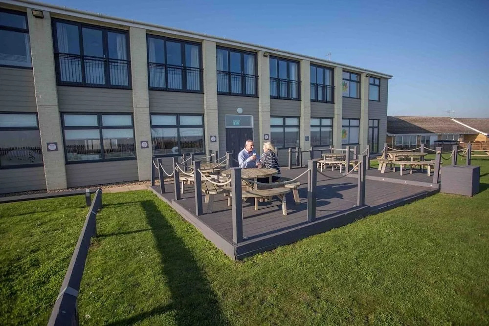 Allseasons Hotel