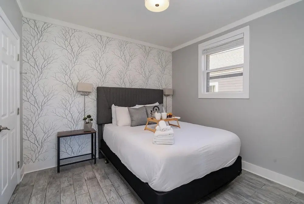 Opulent Pearl - Private Patio - Mins to Broadway