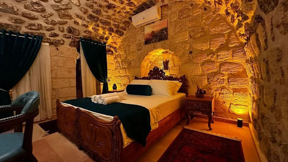 Seyri Asur Konağı