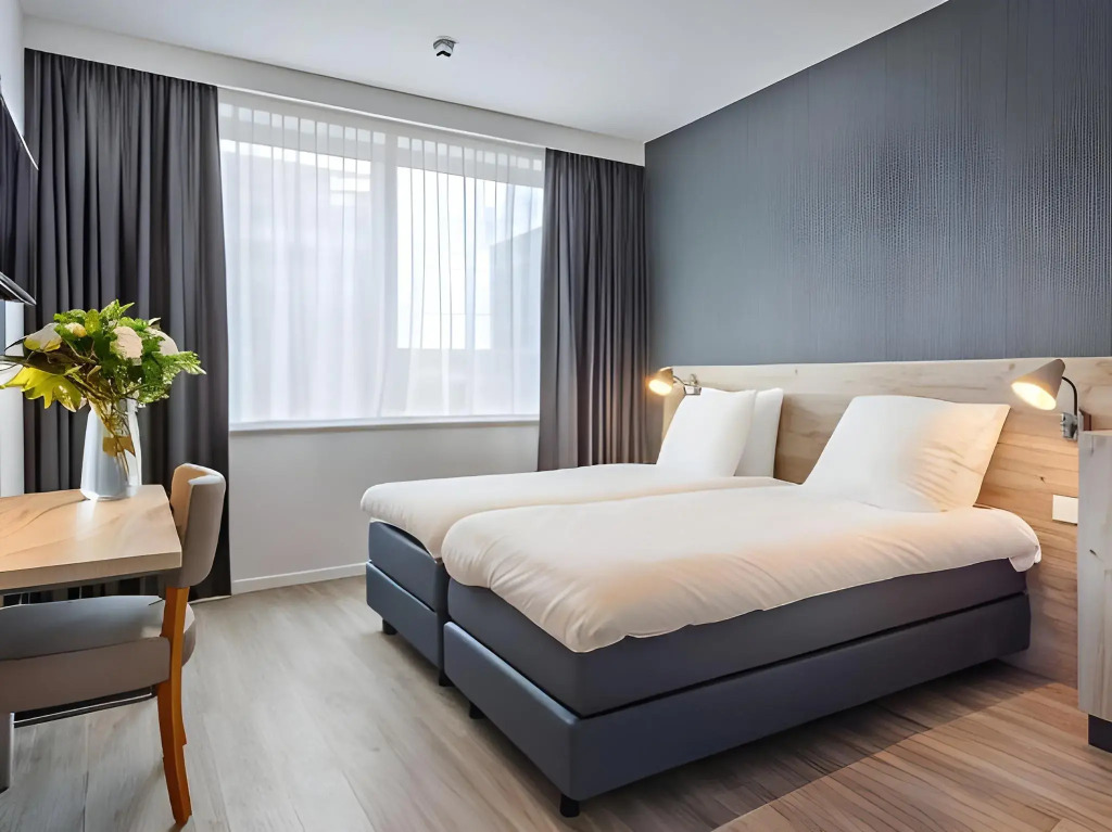 Joy Hotel