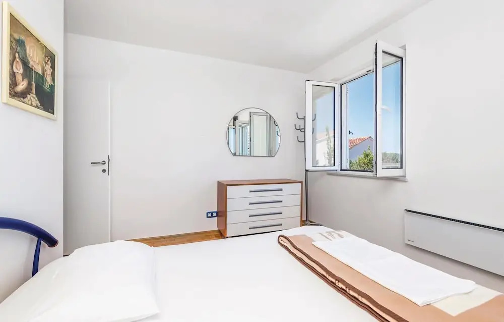 Beautiful Home in Barbat With Wifi and 2 Bedrooms