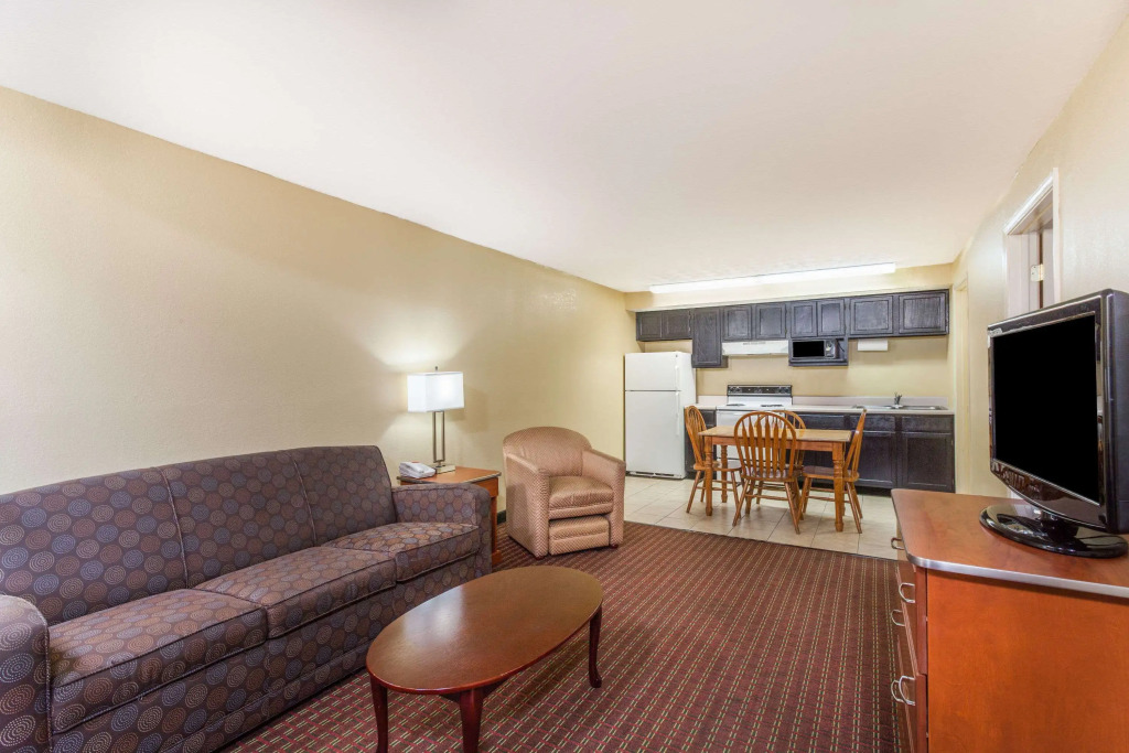 Baymont by Wyndham Pigeon Forge near Island Drive
