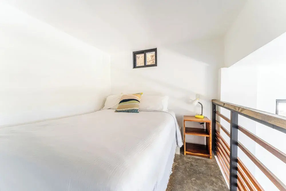 Ocean Apartments- Walk to the beach