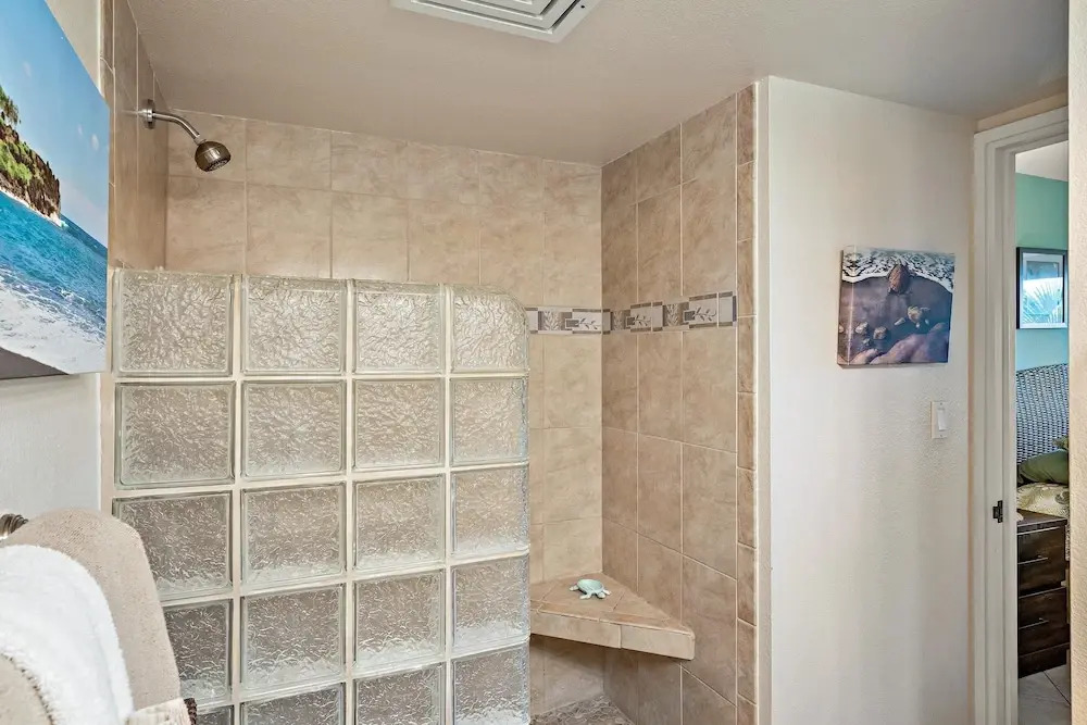 Kamaole Sands 9-301 - Luxurious Renovation, Split AC, Wi-fi, Ocean View Condo