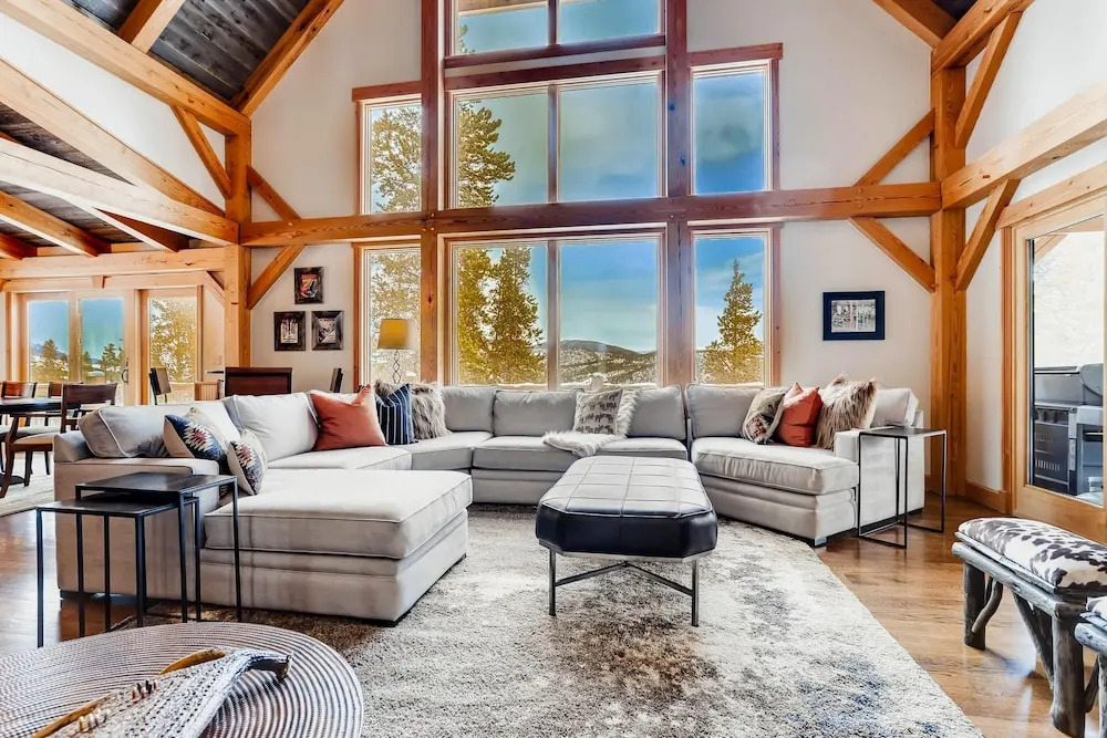 Moose Tracks Lodge