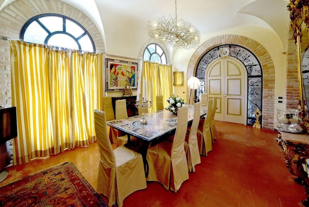 Villa Lupo