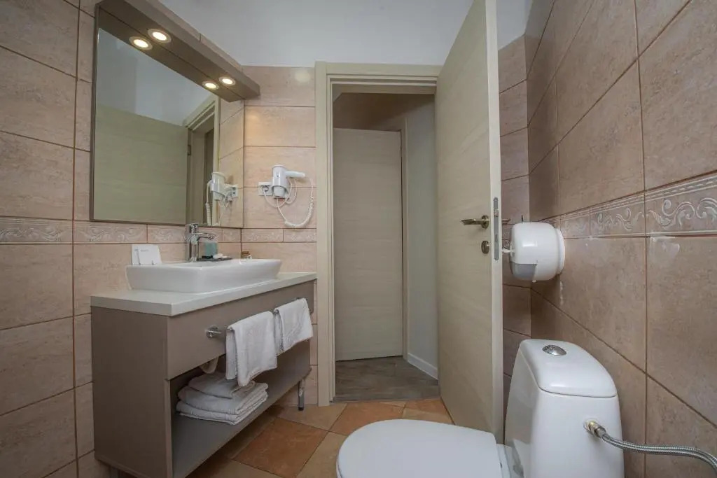 Antika Guesthouse