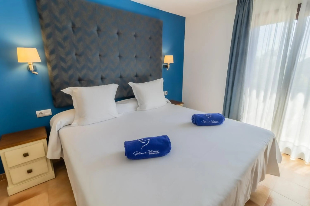 Paloma Blanca Boutique Hotel