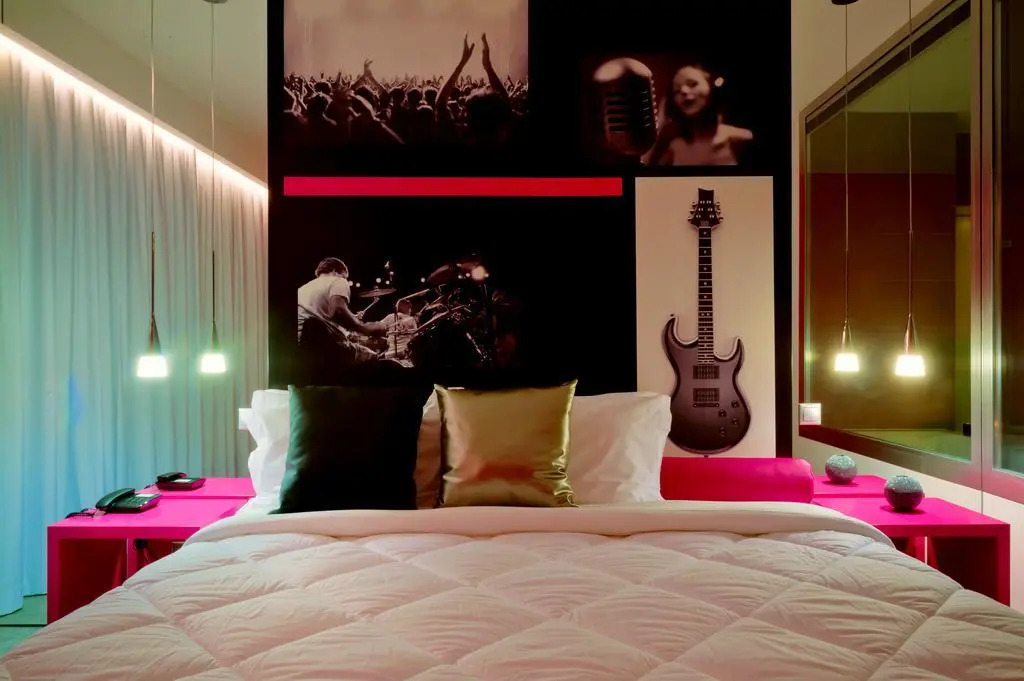 Vinyl M Hotel