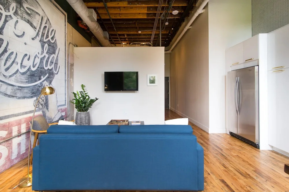 506 Lofts - Anchor Rentals