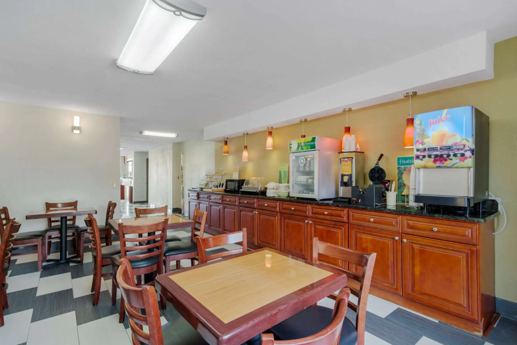 Quality Inn Acworth North
