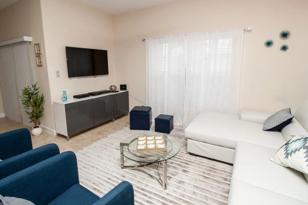 Four Bedroom/3 Bath South Facing Pool/Spa Villa