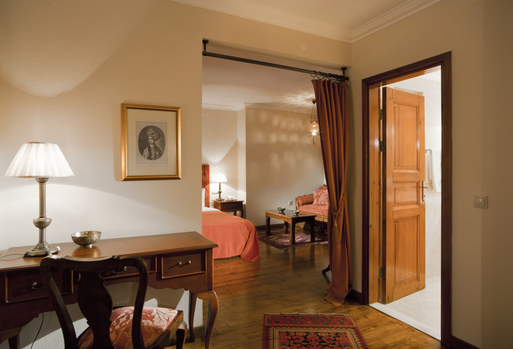 Hotel Sari Konak