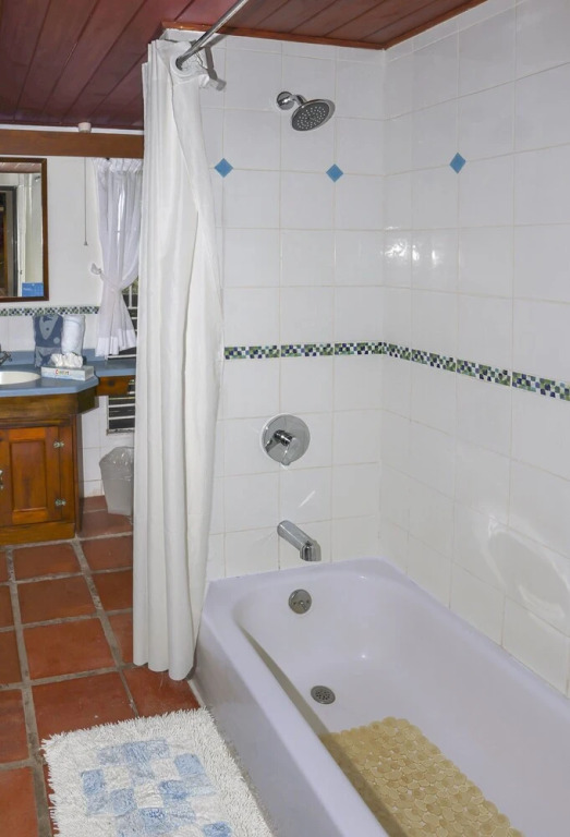 Calypso Court - Private 1 bedroom villa with pool 1 Villa by RedAwning