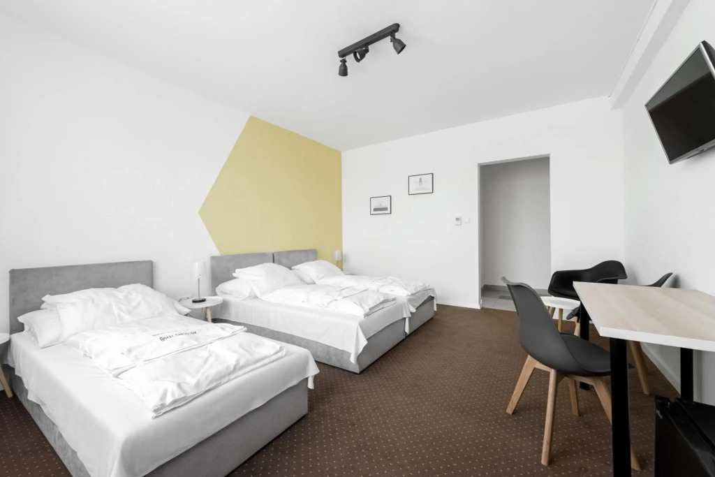 Chesscom Hotel