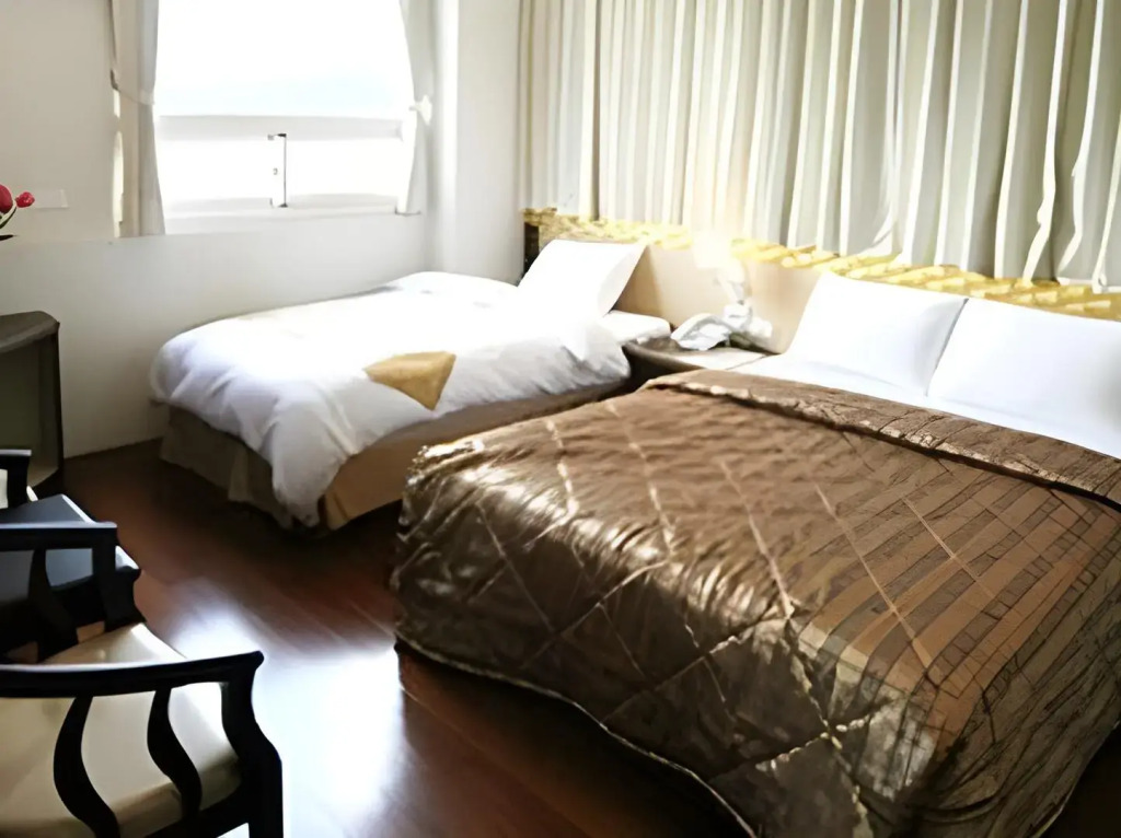 Ri Yue Hu Pan Resort