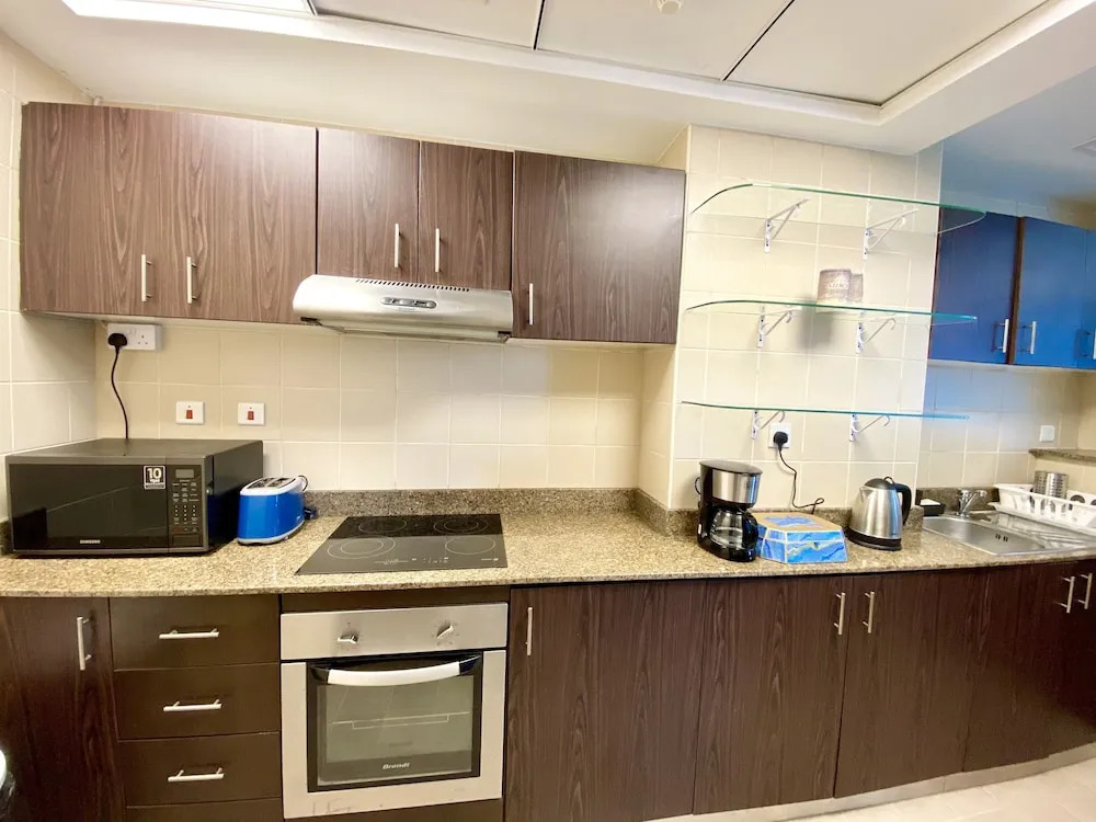 Luxury 2BR Apartment with partial Marina views