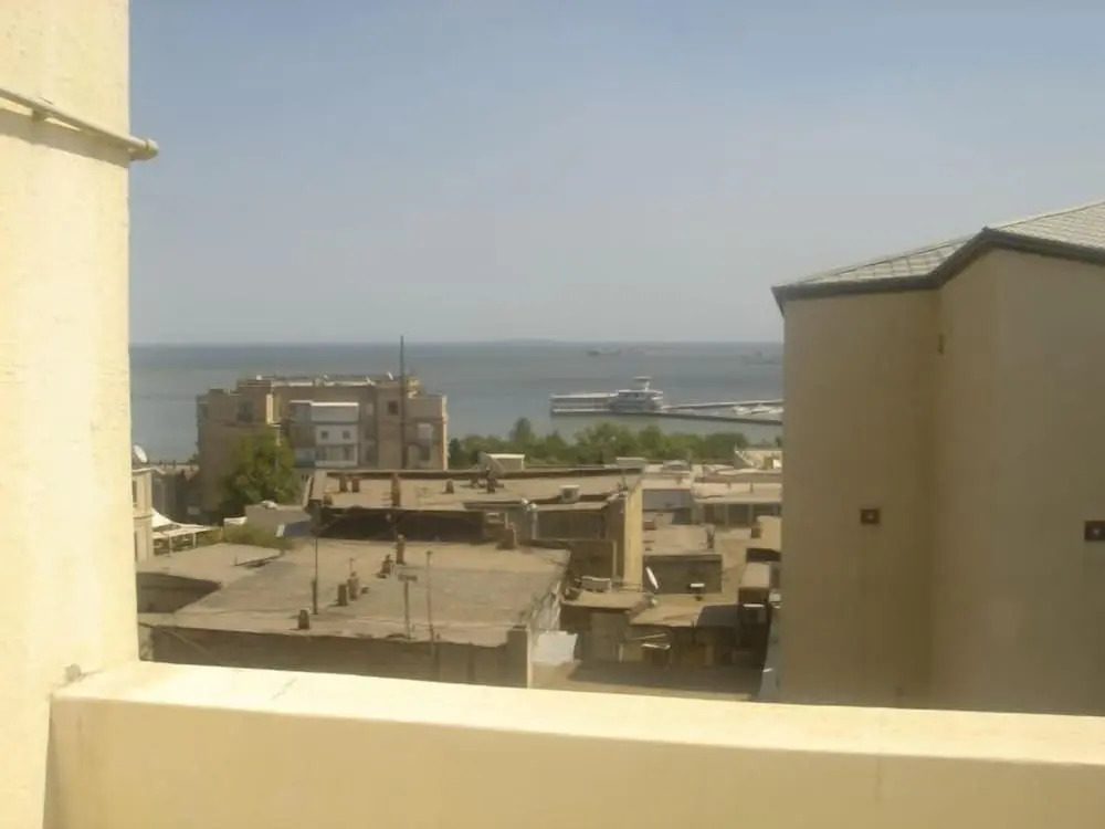 K&H Royal Hotel