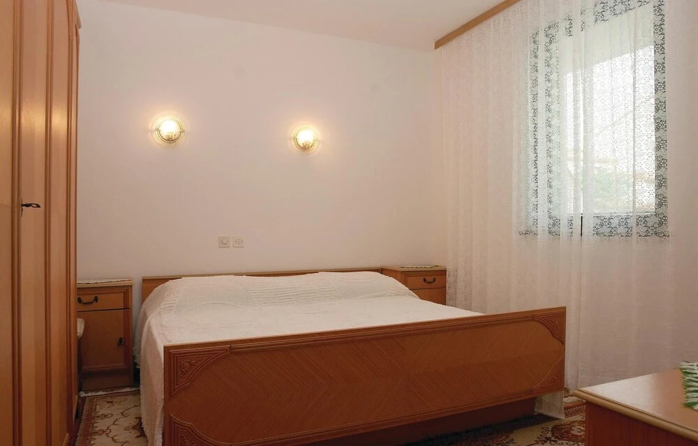 Amazing Apartment in Stinjan With 3 Bedrooms