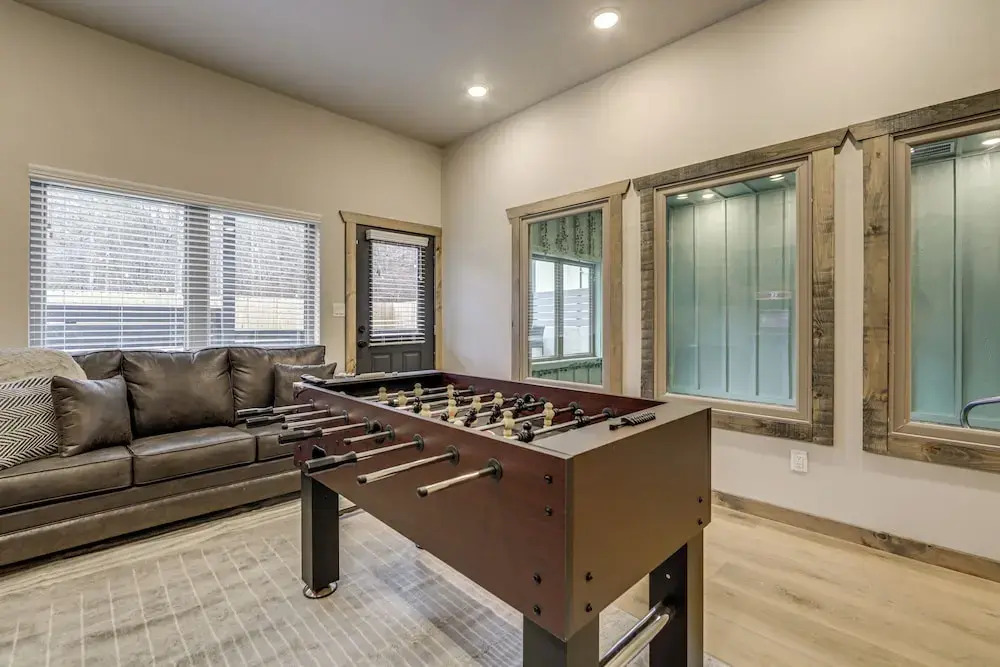Indoor Pool, Hot Tub! the Smoky Luxe Retreat