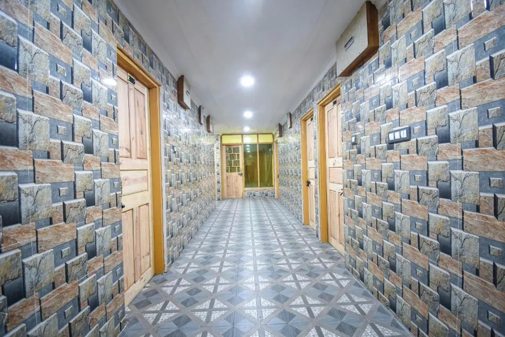 OYO 66476 Hotel Divine Kashmir
