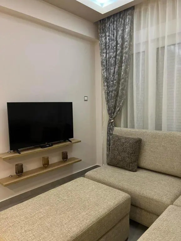 Kozani Home 01